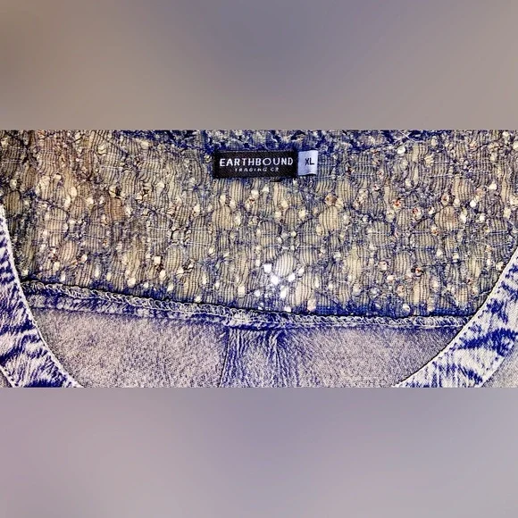 EarthBound XL WOMENS Blouse. Very delicate lightweight material - Picture 3 of 6